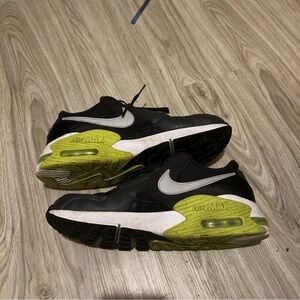 Nike airMAX excee men’s 10.5 sneaker